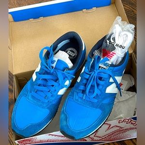 New Balance 420 US Women Size 8 / Men Size 6.5